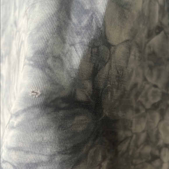 Lululemon Men's Gray Tie-Dye Shirt - Picture 5 of 5